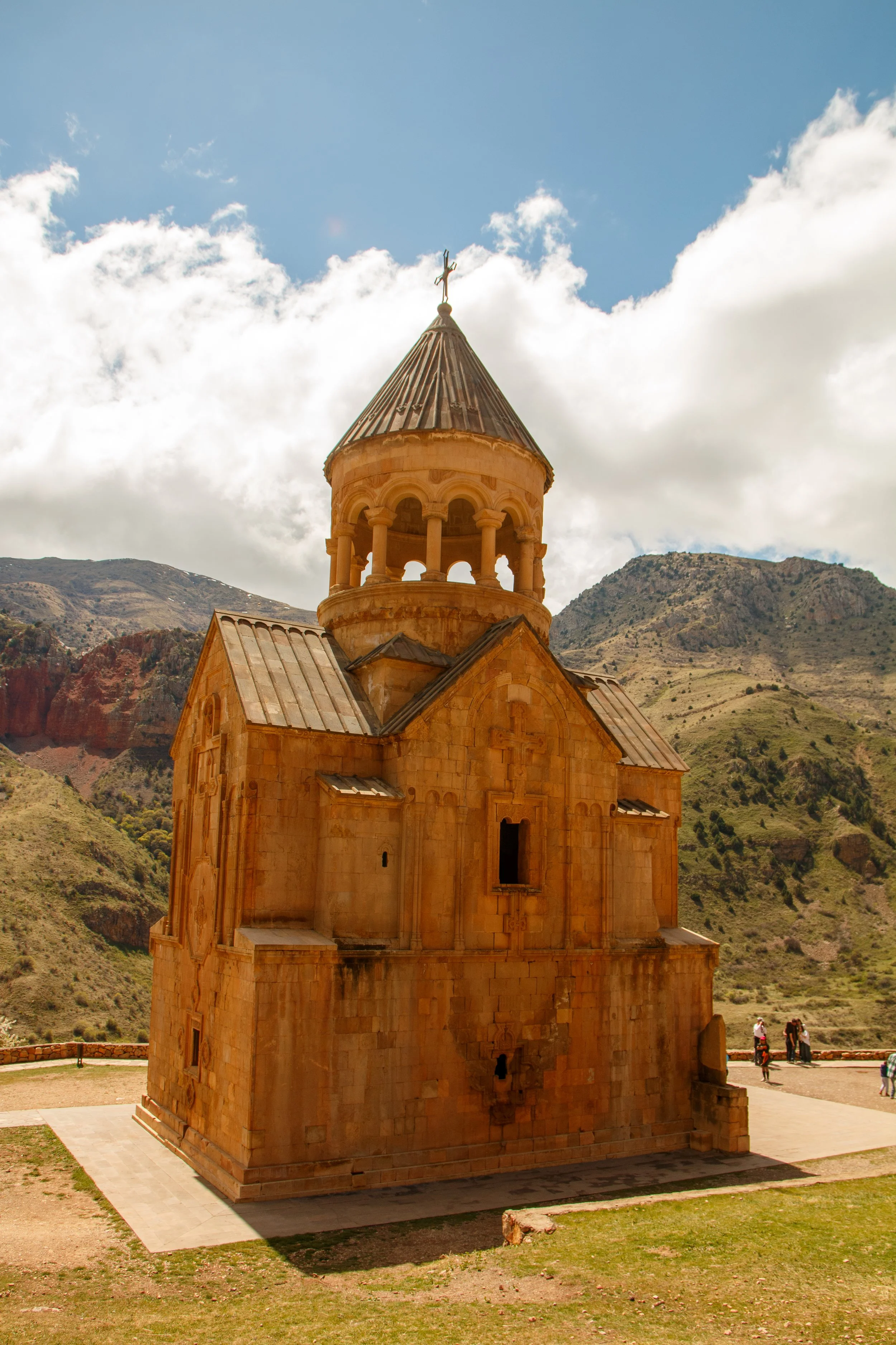 Noravank Monastery. Holy Week in Armenia. From Palm Sunday to Easter, I traveled the country photographing the Armenian faith. Armenia, Gyumri, April 13, 2025.Le monastere de Noravank. La Semaine Sainte en Armenie. Des Rameaux a Paques, j'ai parcour