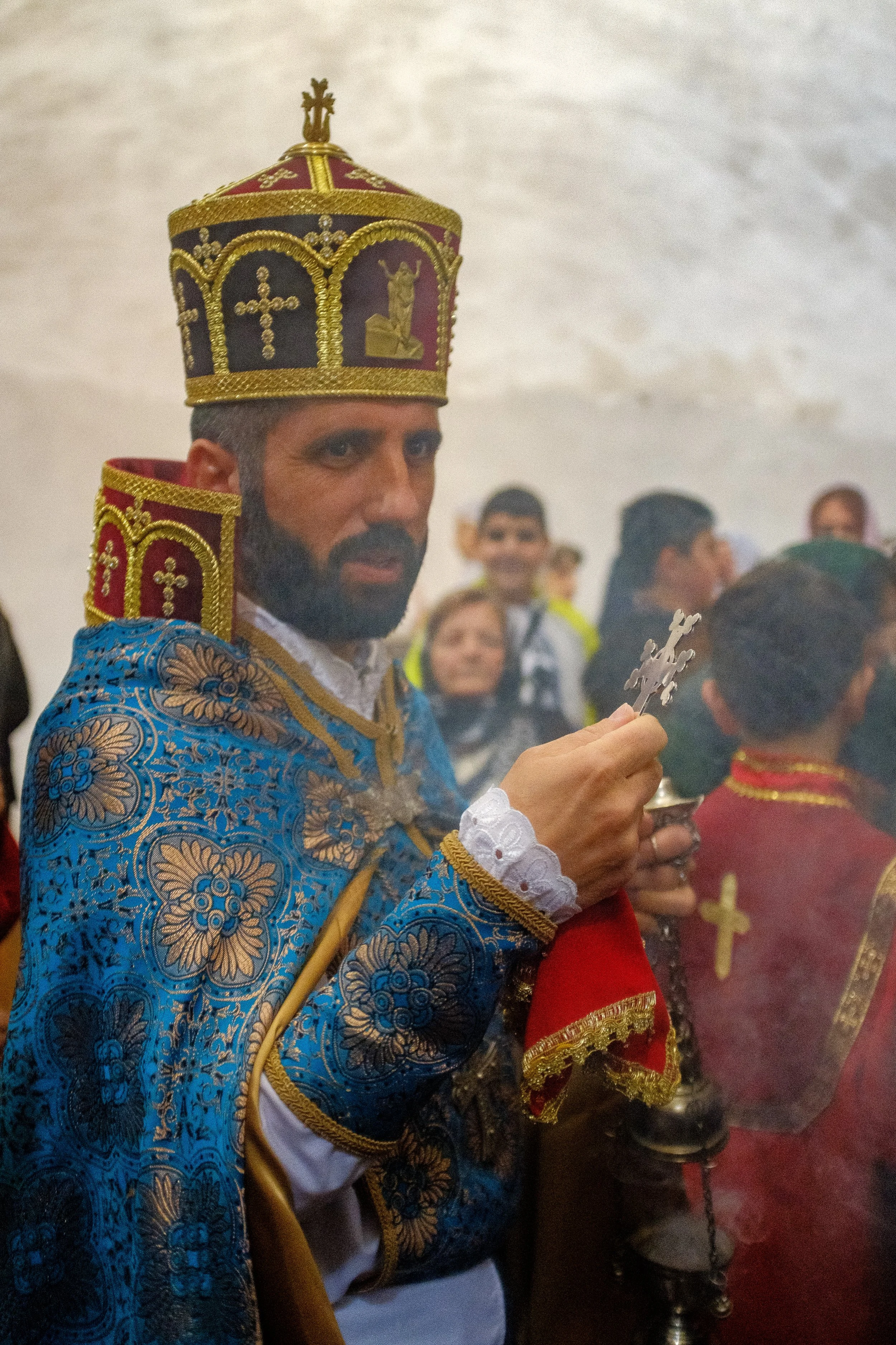  Holy Week in Armenia. From Palm Sunday to Easter, I traveled the country photographing the Armenian faith. Armenia, Gyumri, April 13, 2025.La Semaine Sainte en Armenie. Des Rameaux a Paques, j'ai parcouru le pays en photographiant la foi armenienne.