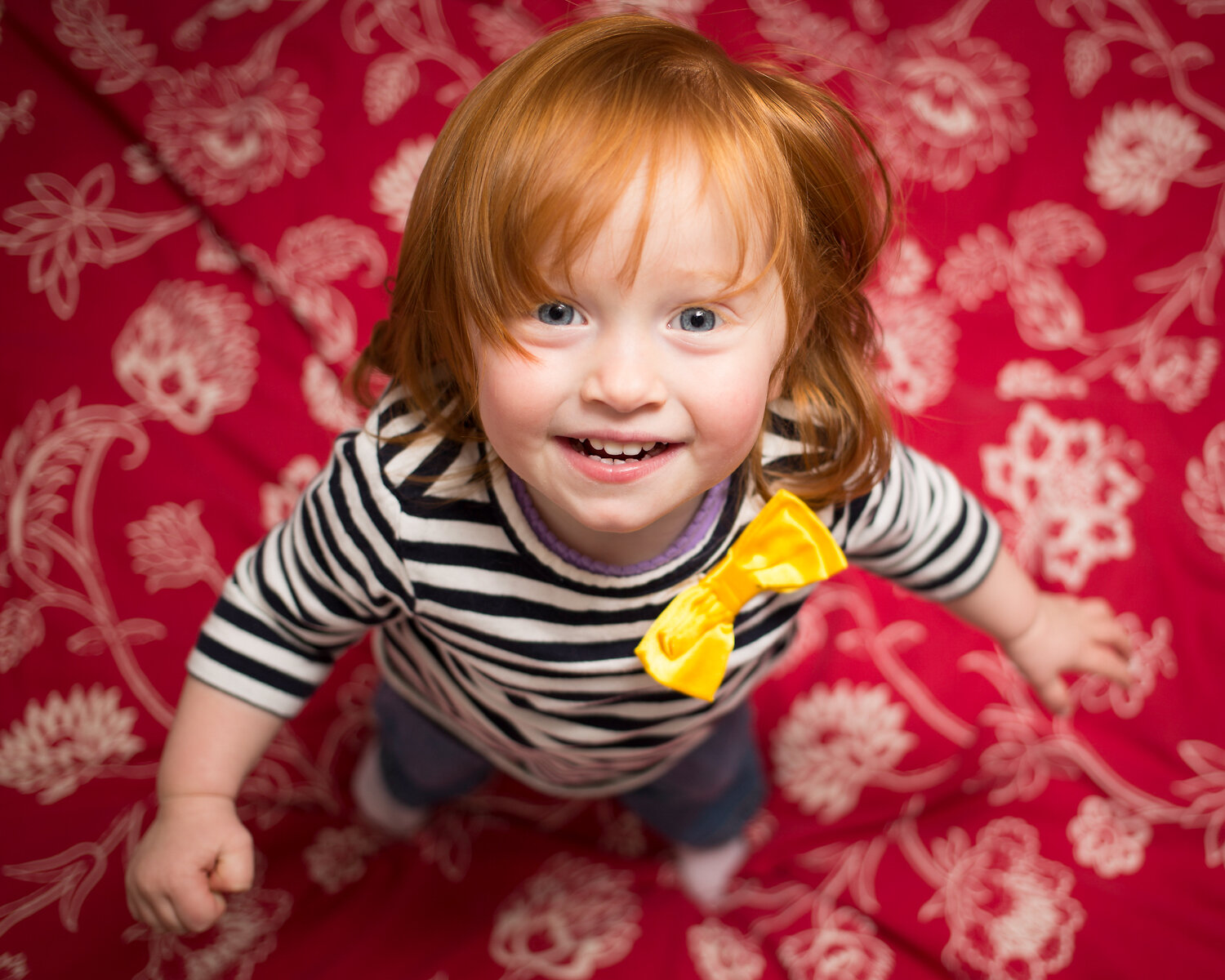 02-at-home-or-in-studio-child-photographer-family-photos-in-beeton-ontario-and-south-simcoe-schomberg-king-cookstown-alliston-tottenham-loretto-bradford-professional-photography.jpg