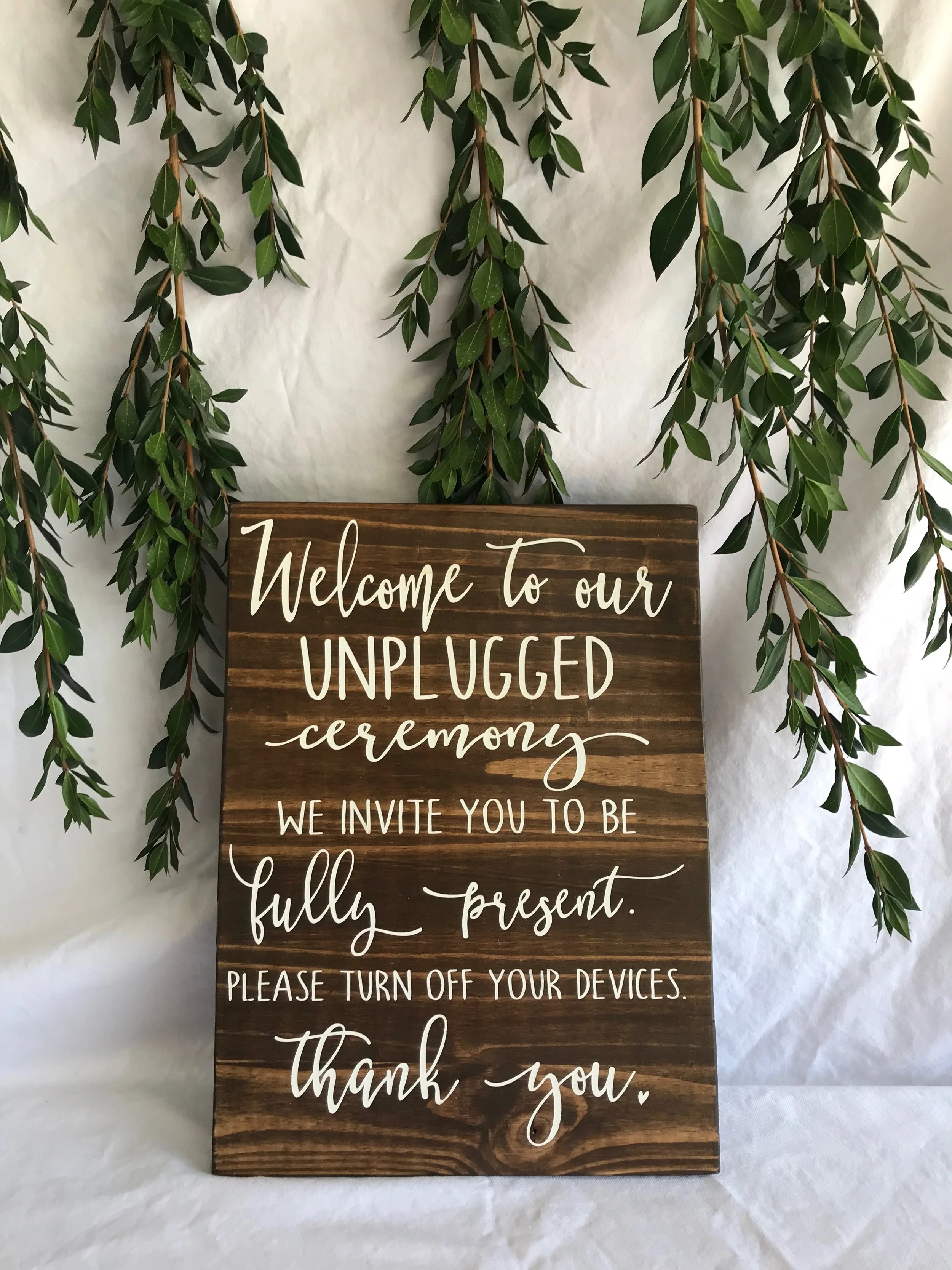 Unplugged This sign is perfect to place at the top of your aisle for an "unplugged" ceremony. 