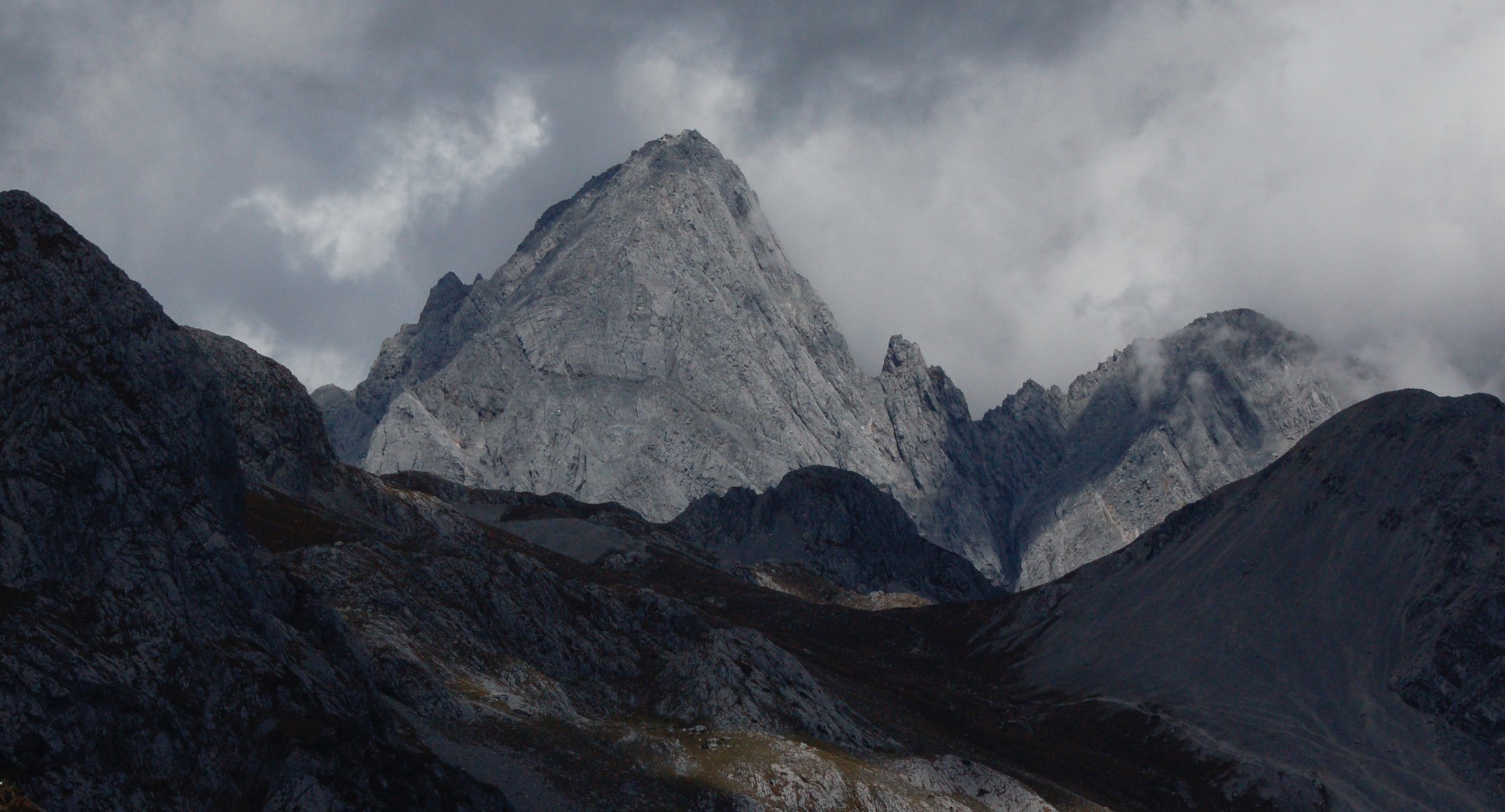  the ‘Black Peak’ of Yulong 