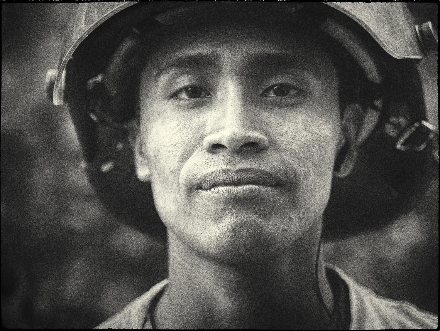 Bombero 6170480 17x22.jpg