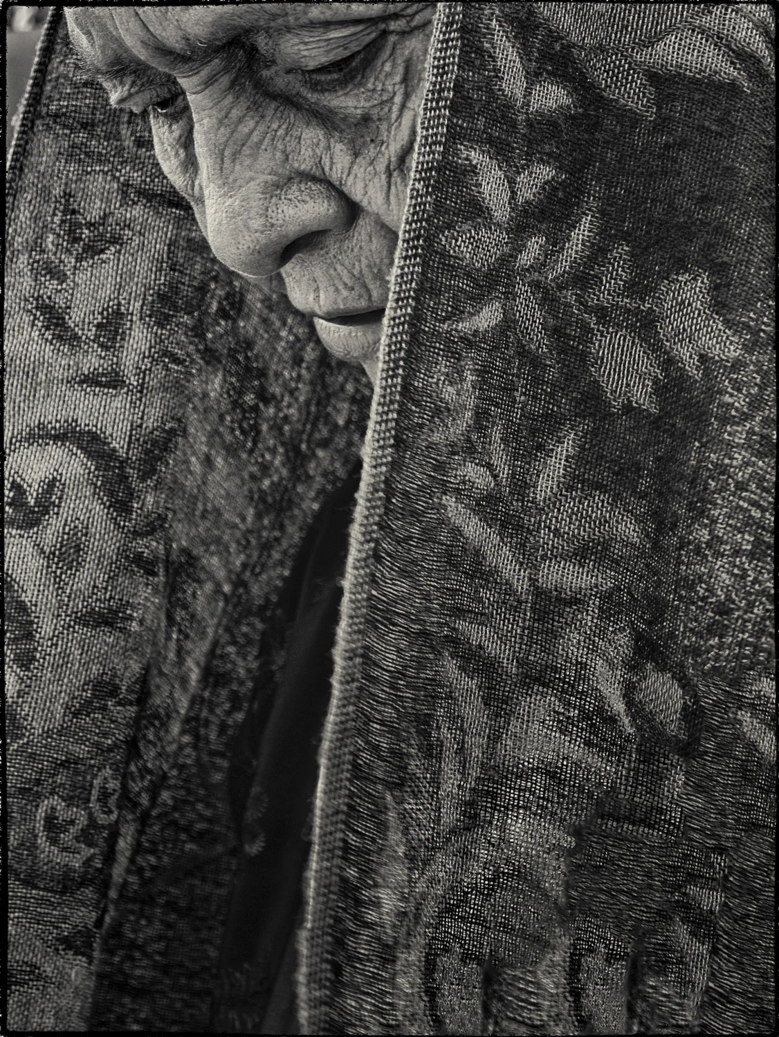 Old woman CC SJ 6230125 17x22 lighter.jpg