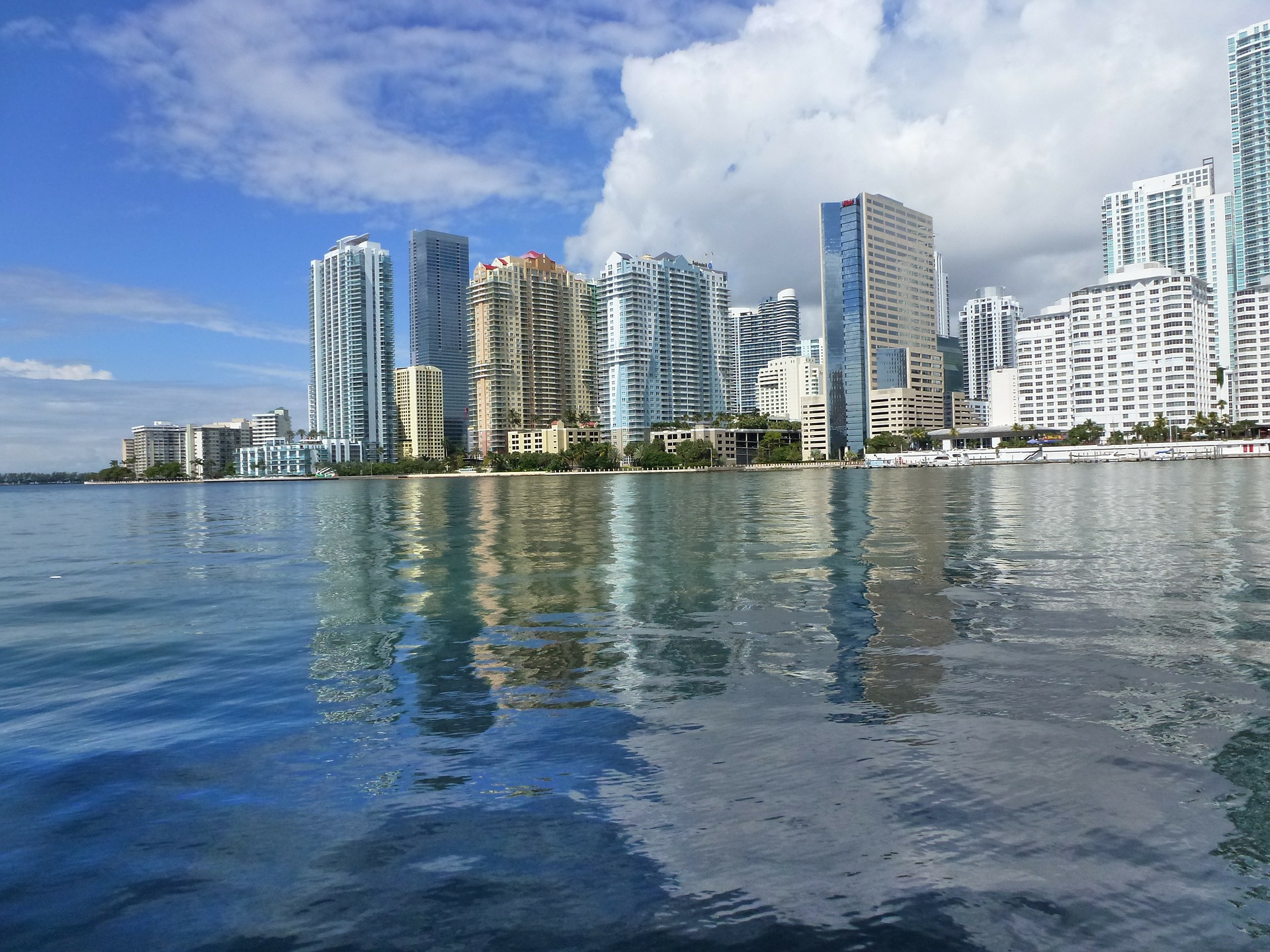 miami-50558_1920.jpg