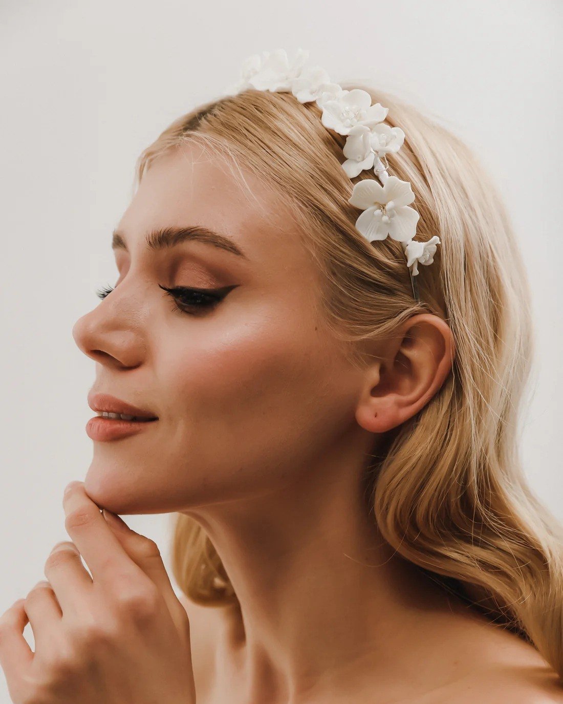 ✨ Looking for some botanical inspired jewelry for your Spring or Summer wedding? Look no further than our collection of high quality with the latest trend from Heirloom Bridal Company!!! / Vous cherchez des bijoux d&rsquo;inspiration botanique pour v