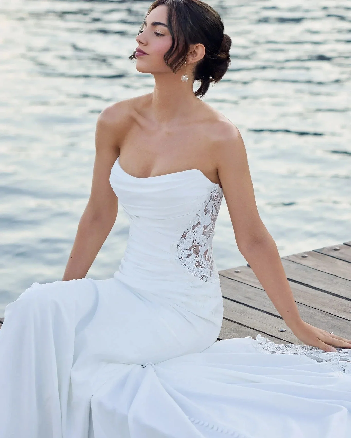 L  U C I E  by Sophia Tolli Australia!!! 🤍🤍🤍
...
In store in a size 14 
...
Available to order in Ivory in sizes 0 to 32.
...
Book your appointment today to try our new bridal collection (506) 583-0155 / Contactez-nous d&egrave;s aujourd'hui pour 