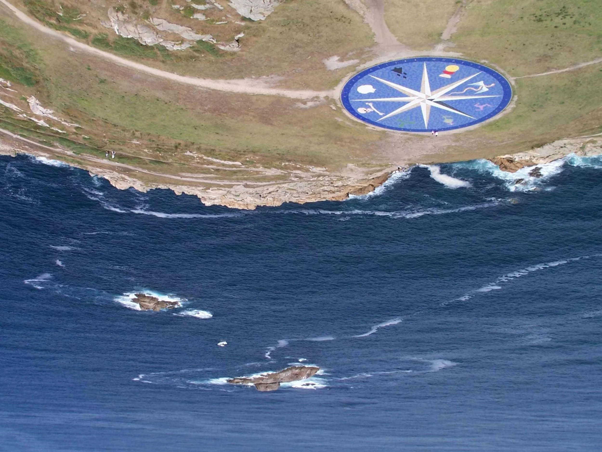 La_Coruña_rosa_vientos.JPG