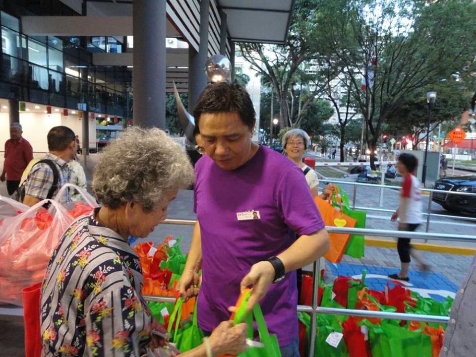 Spreading the seeds of love during Mid-Autumn 2016