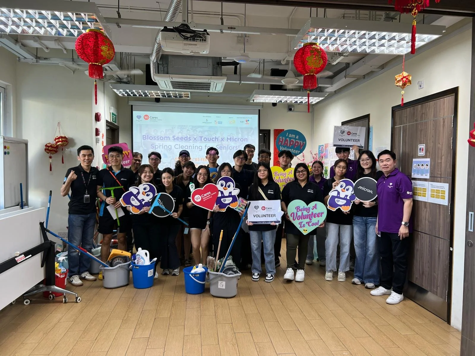 Spring Cleaning for frail seniors, in collaboration with TOUCHpoint@Wellington 513 AAC