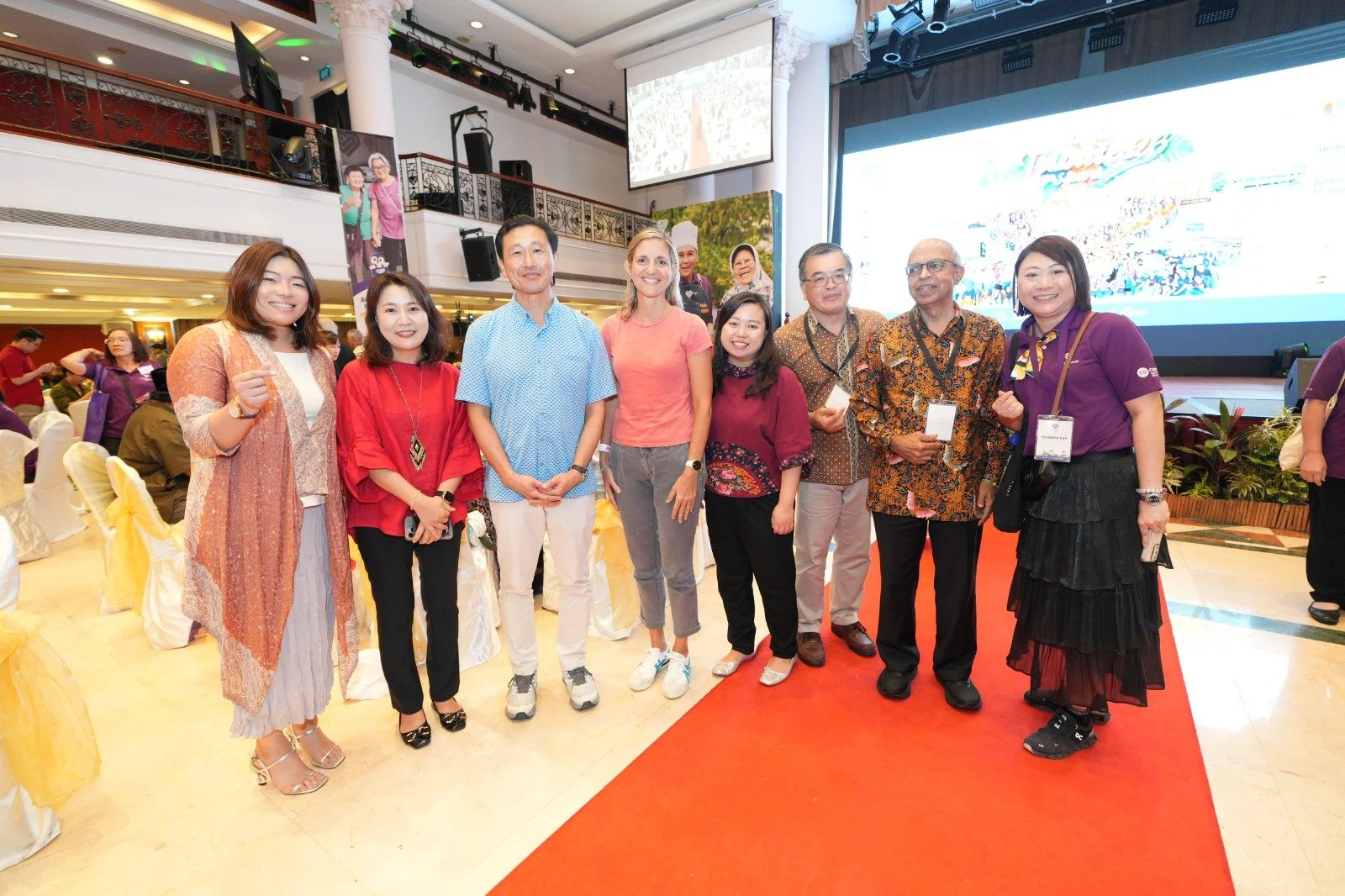 1d Min Ong & AmChamSG Ms Elisa & Astrazeneca.jpeg