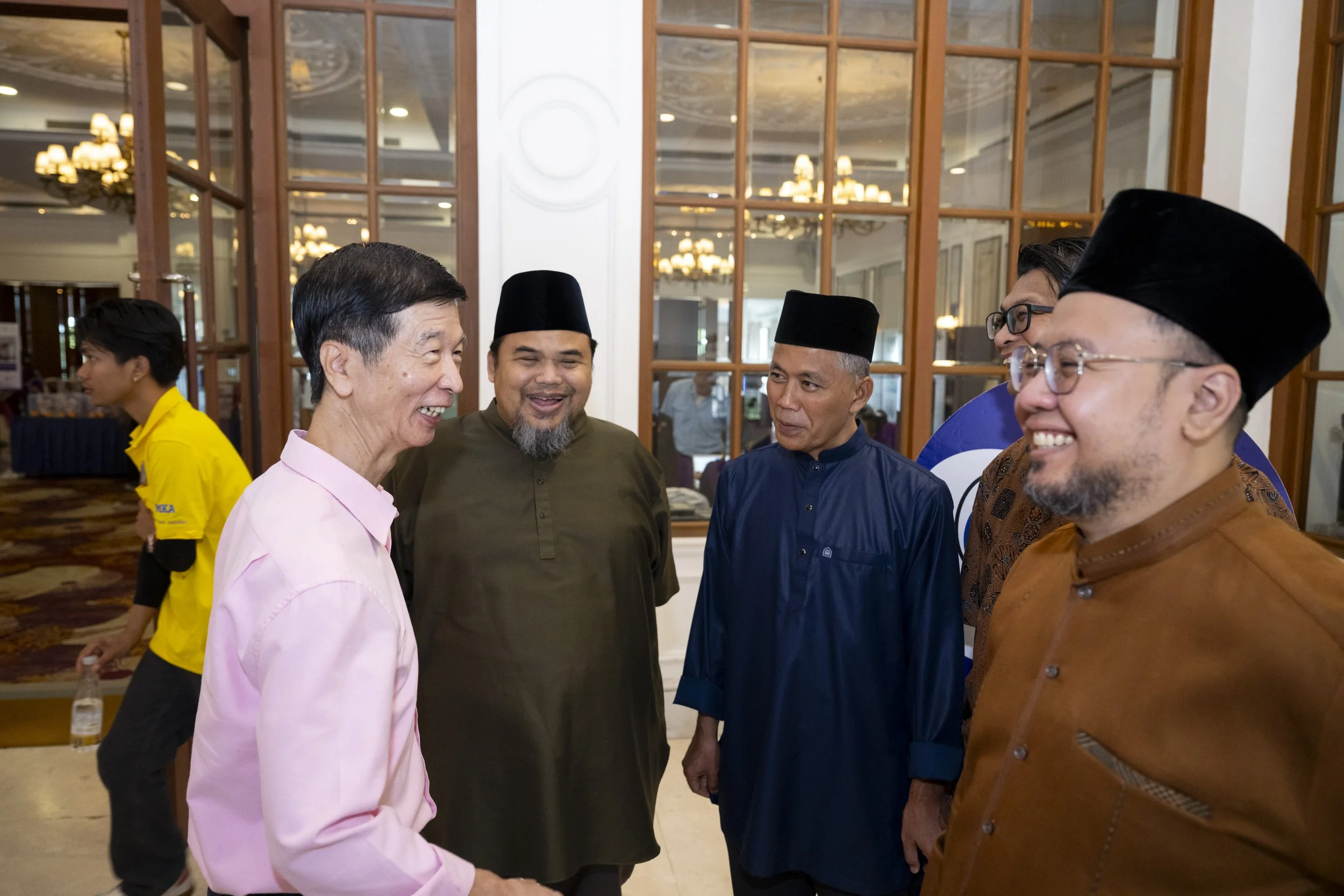 1d Prof Ang & Mosque chairmans BT26.jpg