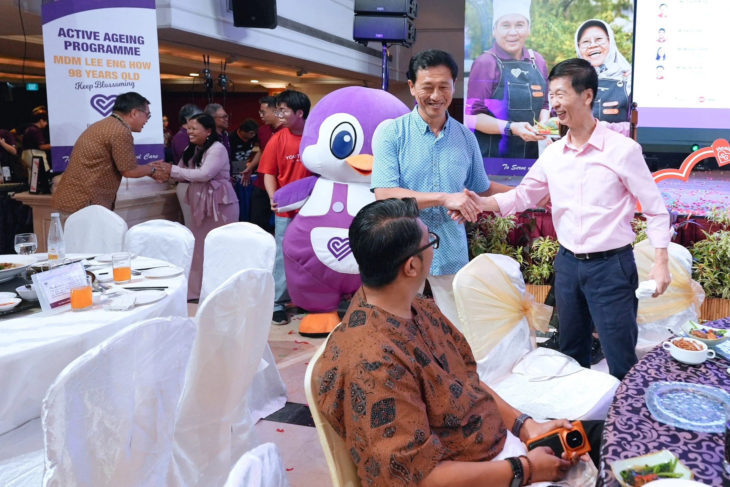 2. Min Ong & Prof Ang Hak Seng.jpeg