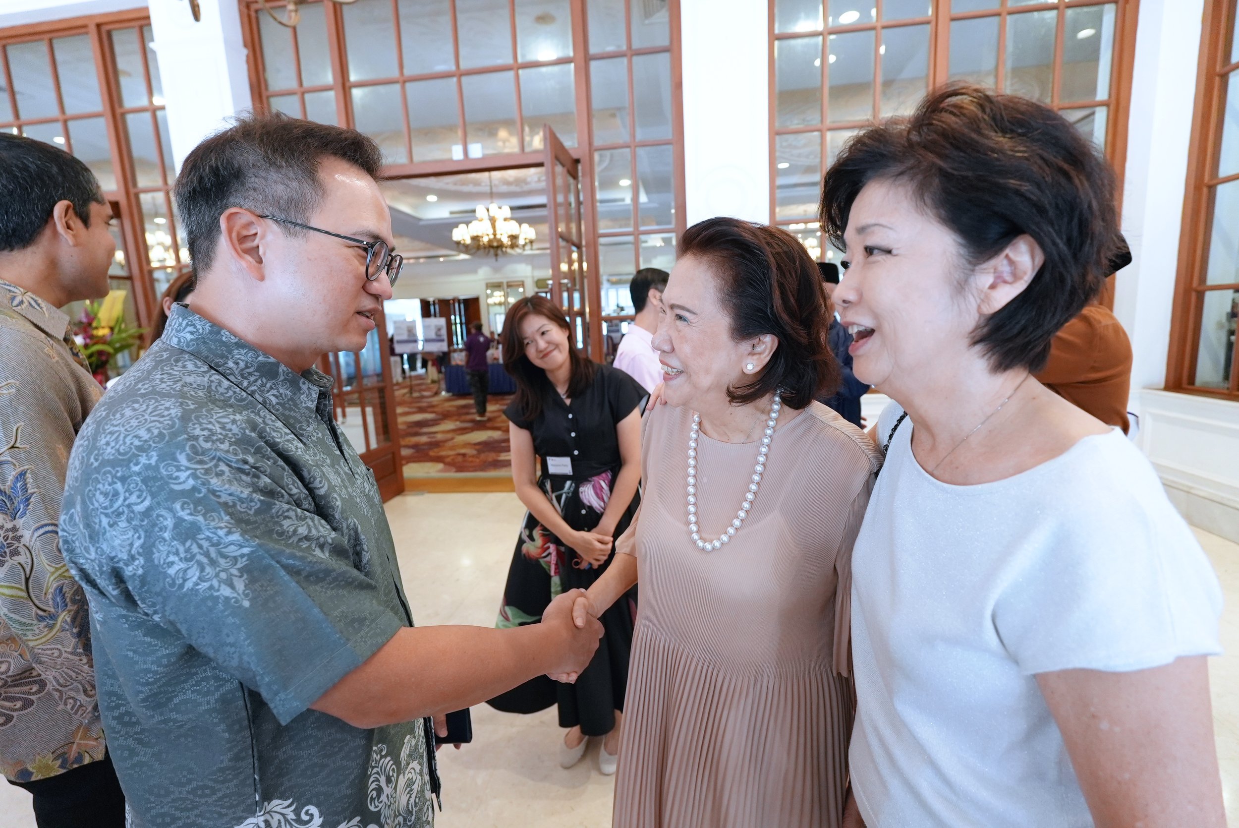 Ms Anastasia Bengawan & Mr Lam Spore Pool.jpeg