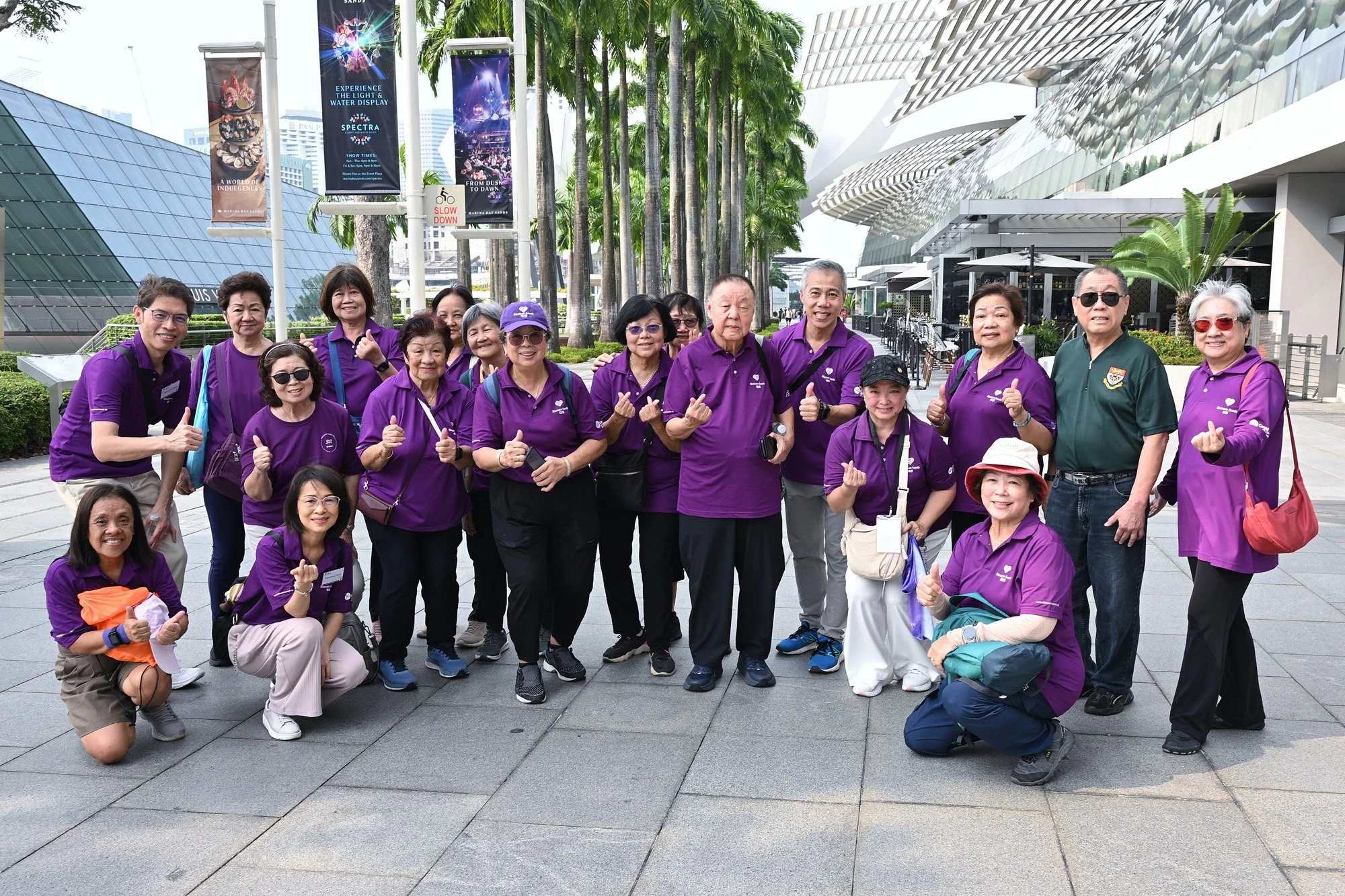 volunteer_walk_shop.jpg