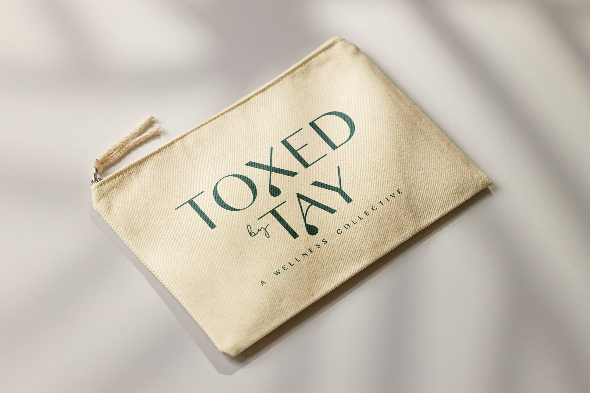 Toiletry_Bag_Mockup.png