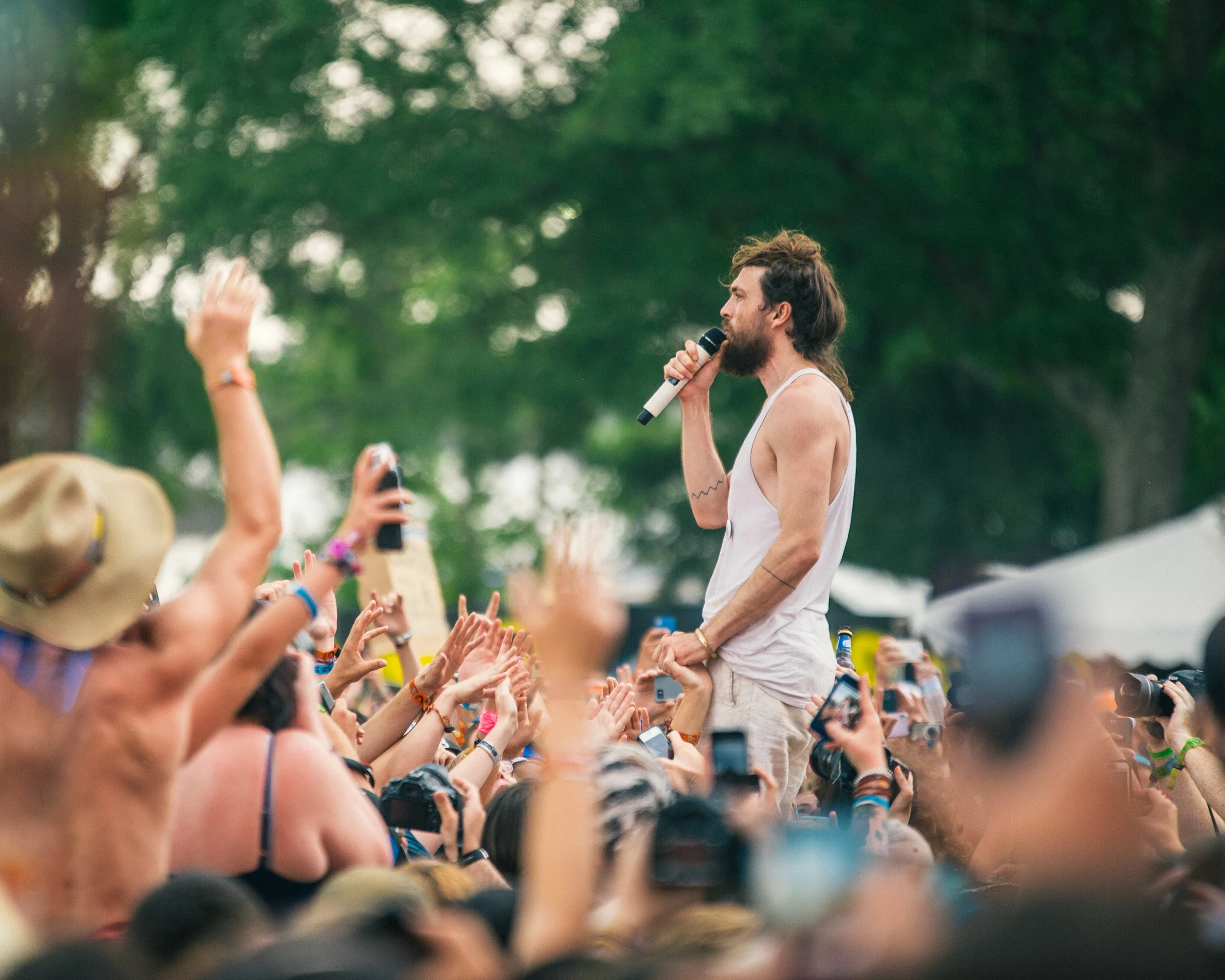 Edward Sharpe and the Magnetic Zeroes