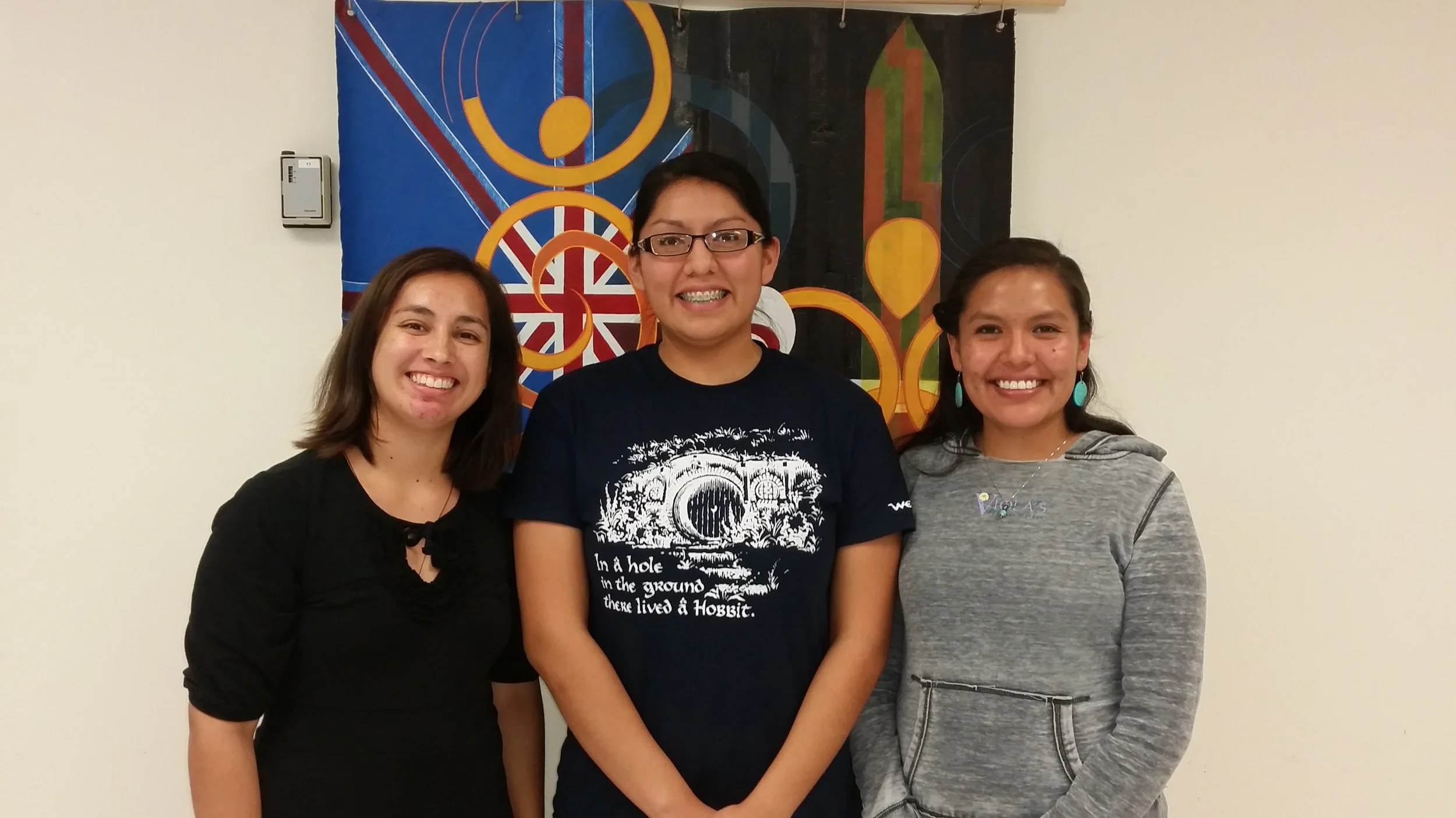 Jackie Johnson with recent Whāriki visiting students Cameri Taylor and Shalene Yazzie.