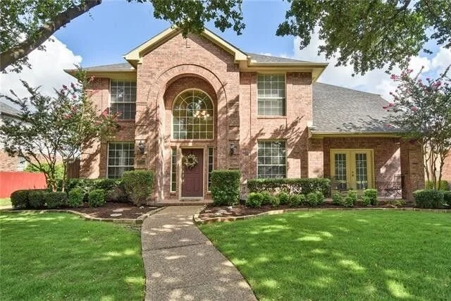 6805 Colonnade Dr.  Plano