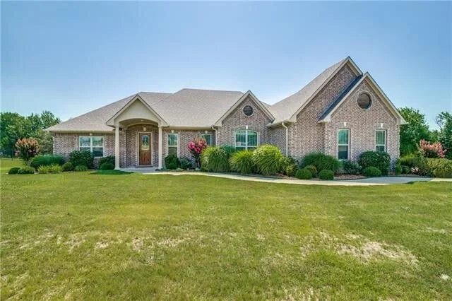 134 Golf Walk Cir.  Denison