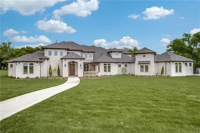 862 Bristol Park.  Lucas