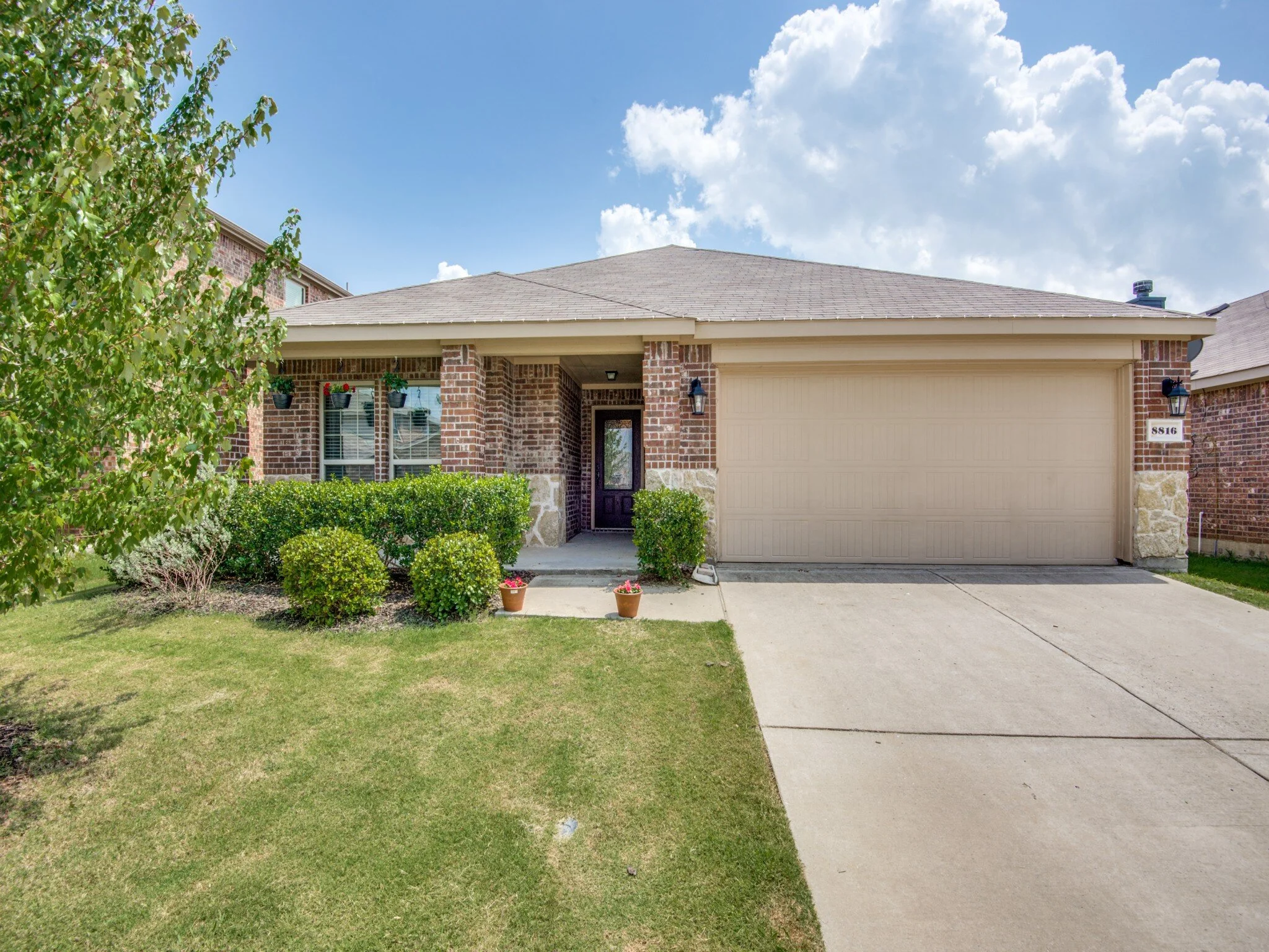 8816 Whirlwind Trl, Aubrey, Tx