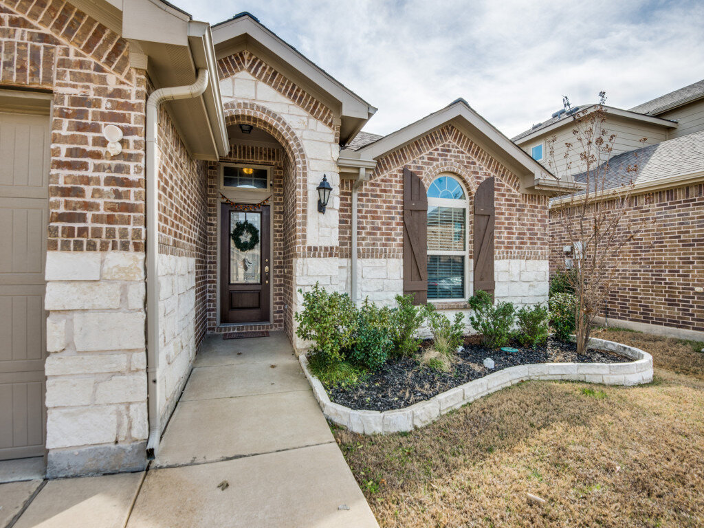 11800-kurth-dr-frisco-tx-75034-MLS-3.jpg