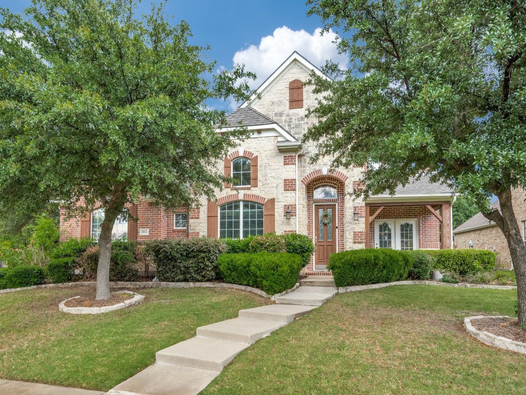 8034 Dabney Ct, Frisco, Tx 