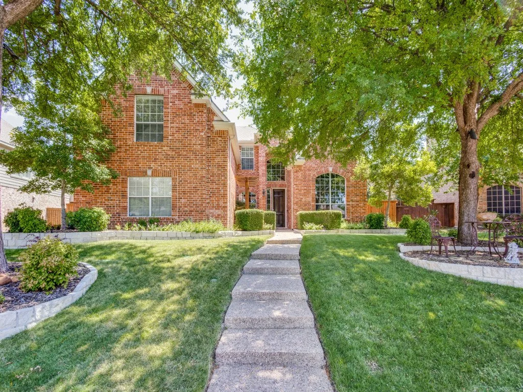 2713 Lakesedge, McKinney Tx |Professionally Remodeled Interior |3 car garage