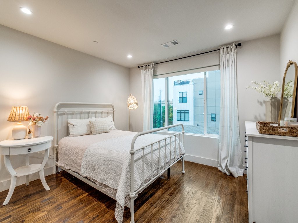 5719-lindell-ave-unit-b-dallas-tx-75206-MLS-13.jpg
