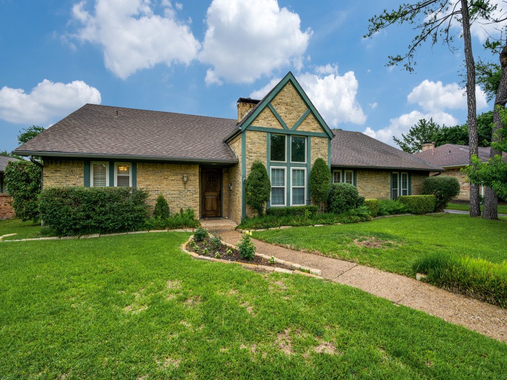 2715-peach-tree-dr-carrollton-tx-75006-MLS-1.jpg