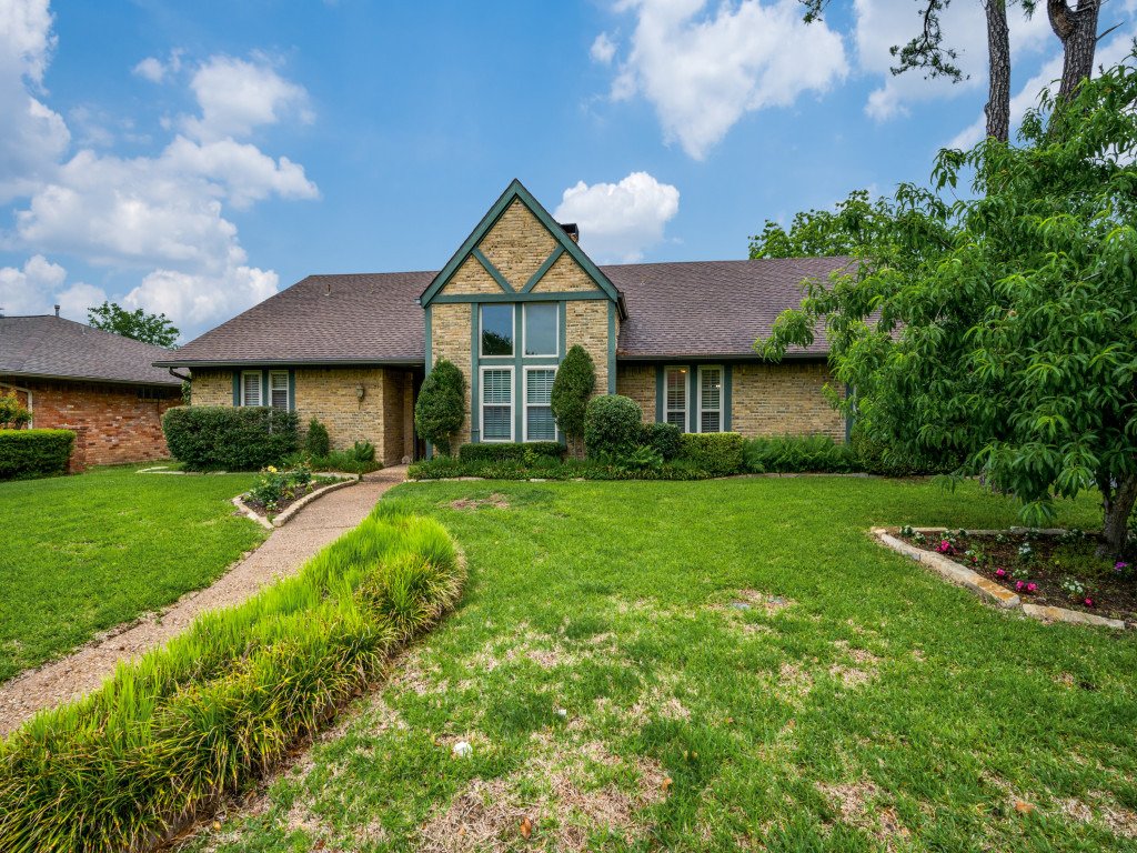 2715-peach-tree-dr-carrollton-tx-75006-MLS-2.jpg