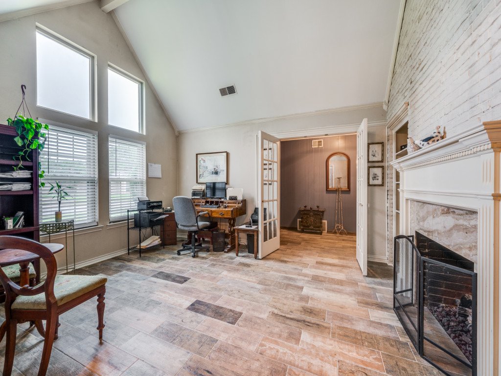 2715-peach-tree-dr-carrollton-tx-75006-MLS-10.jpg