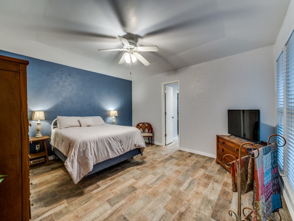 2715-peach-tree-dr-carrollton-tx-75006-MLS-25.jpg