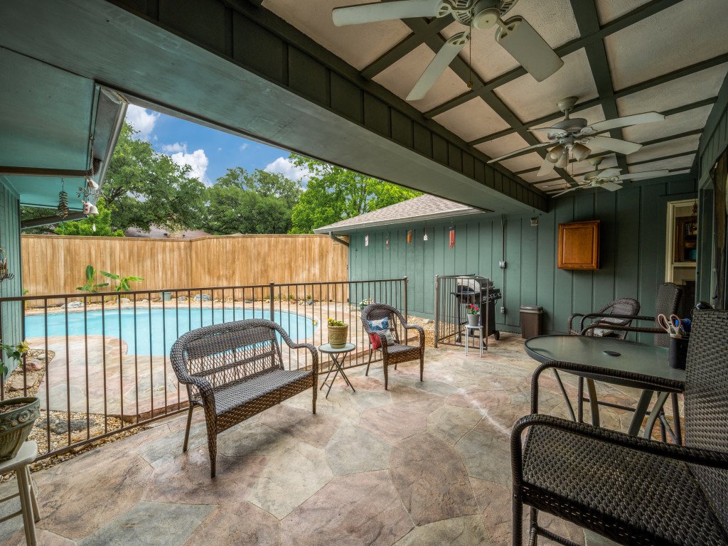 2715-peach-tree-dr-carrollton-tx-75006-MLS-32.jpg