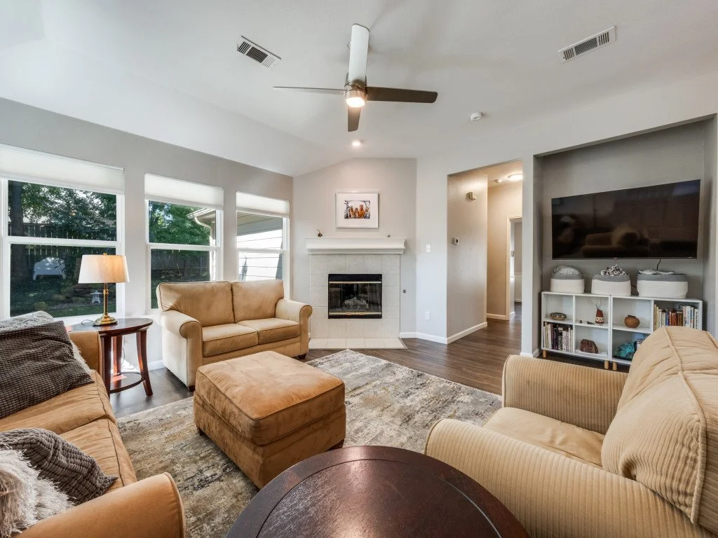 7620-waterside-pl-denton-tx-76210-2-MLS-4.jpg