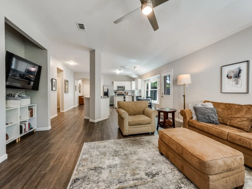 7620-waterside-pl-denton-tx-76210-2-MLS-5.jpg