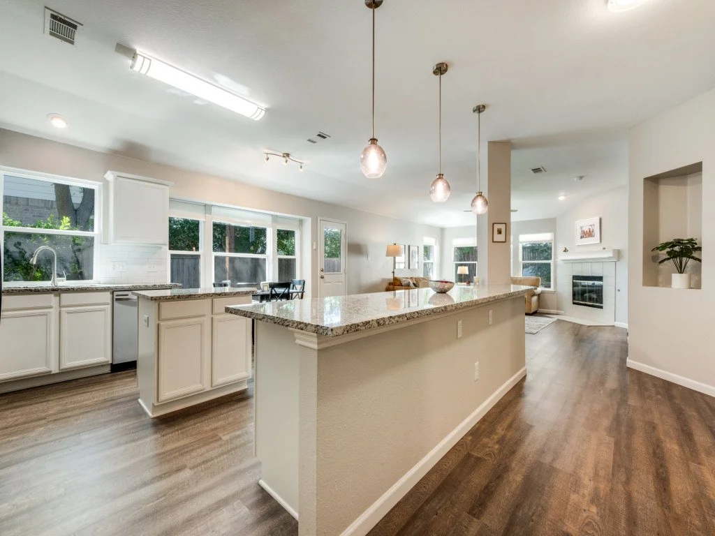 7620-waterside-pl-denton-tx-76210-2-MLS-6.jpg