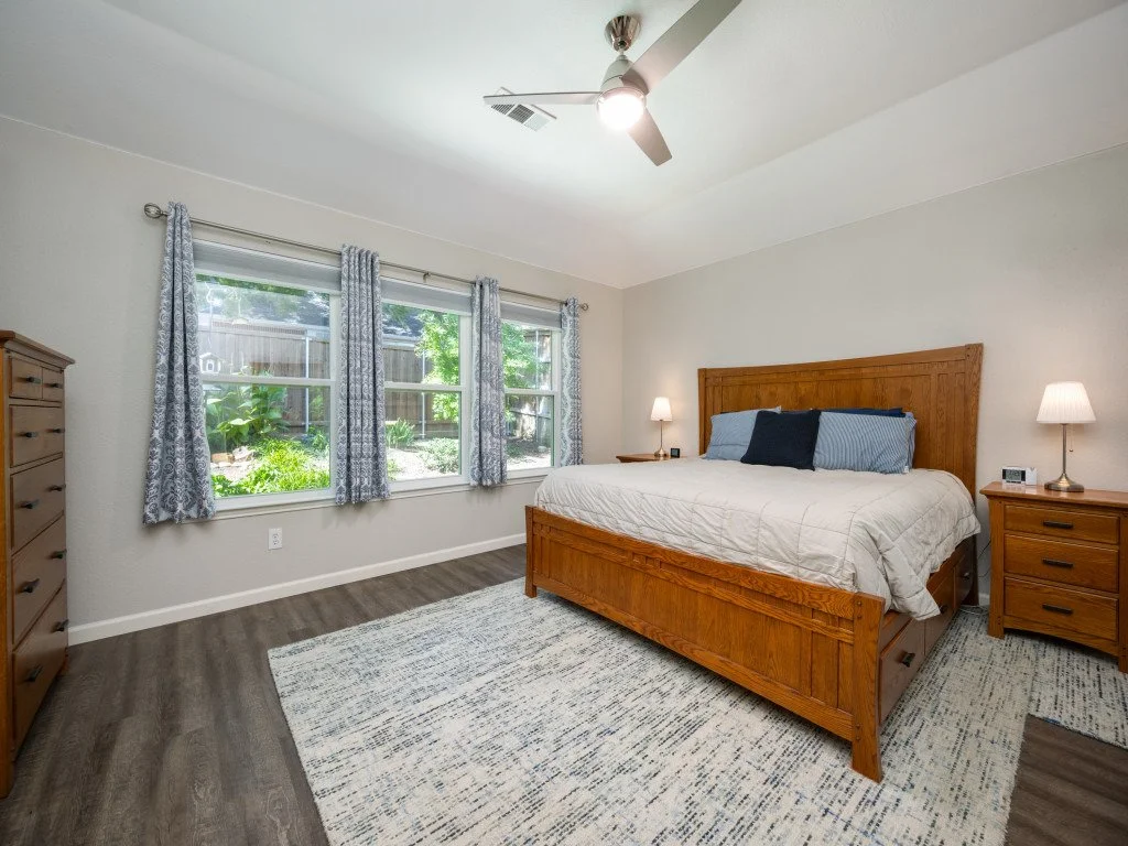 7620-waterside-pl-denton-tx-76210-2-MLS-23.jpg