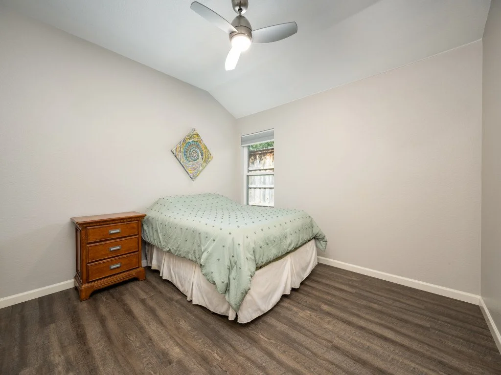7620-waterside-pl-denton-tx-76210-2-MLS-24.jpg