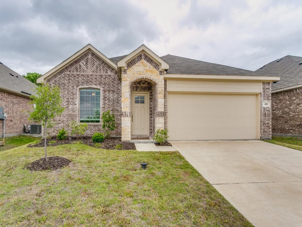 416-ardsley-ln-princeton-tx-75407-MLS-2.jpg