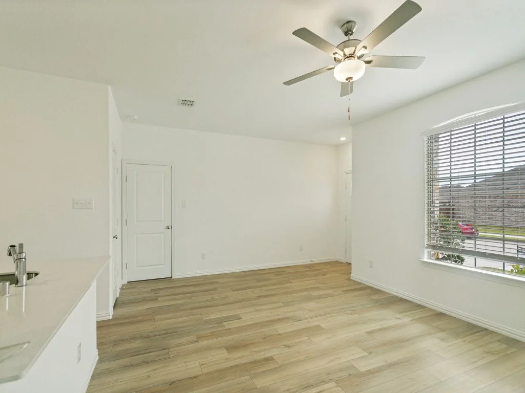 416-ardsley-ln-princeton-tx-75407-MLS-5.jpg