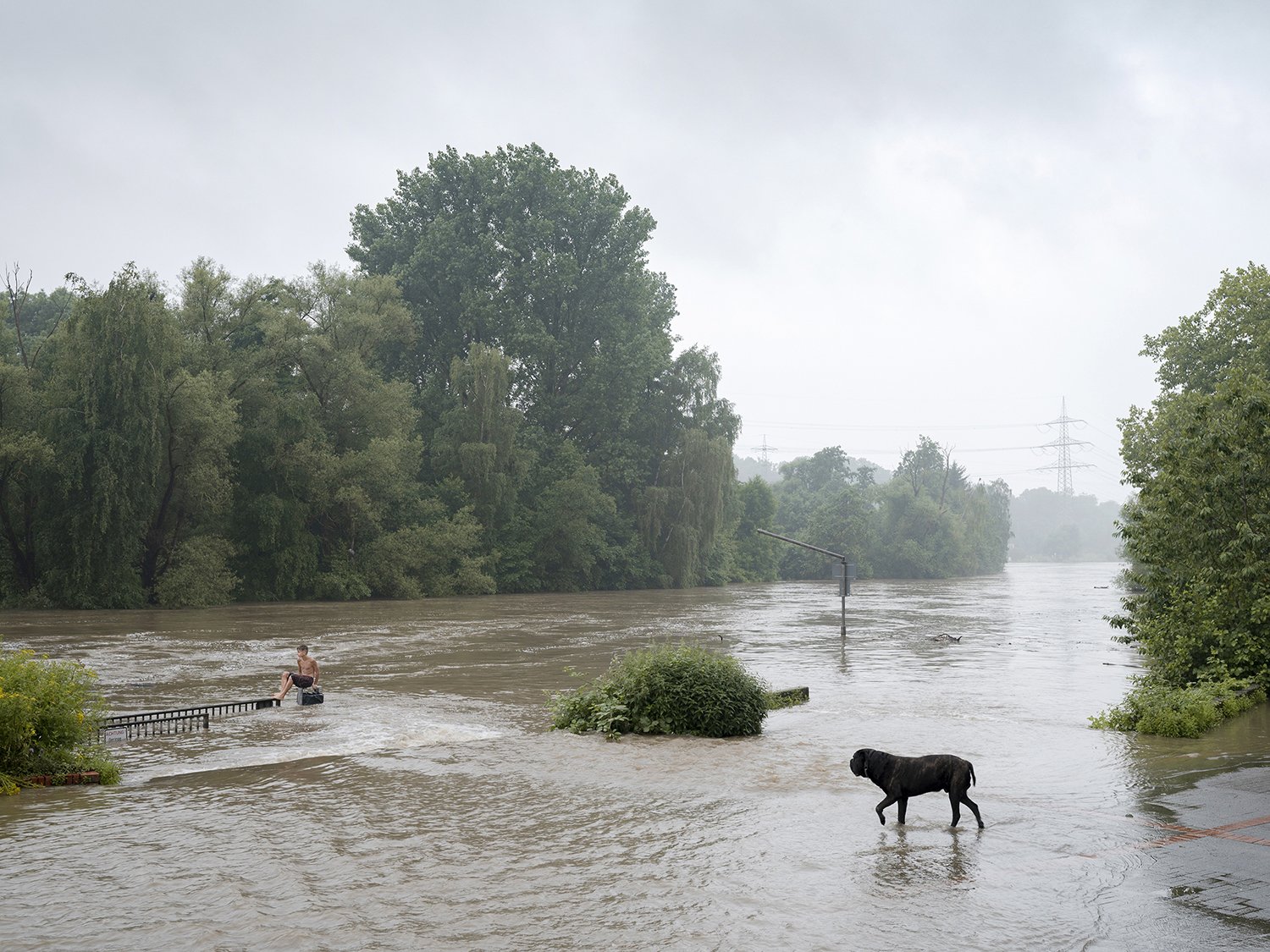  Während des Hochwassers im Juli 2021 stieg die Ruhr über die Ufer. Zu Spitzenzeiten lag der Pegel bei knapp 7 Metern. Normalerweise misst dieser einen Pegel von etwa 2,5 Metern.   