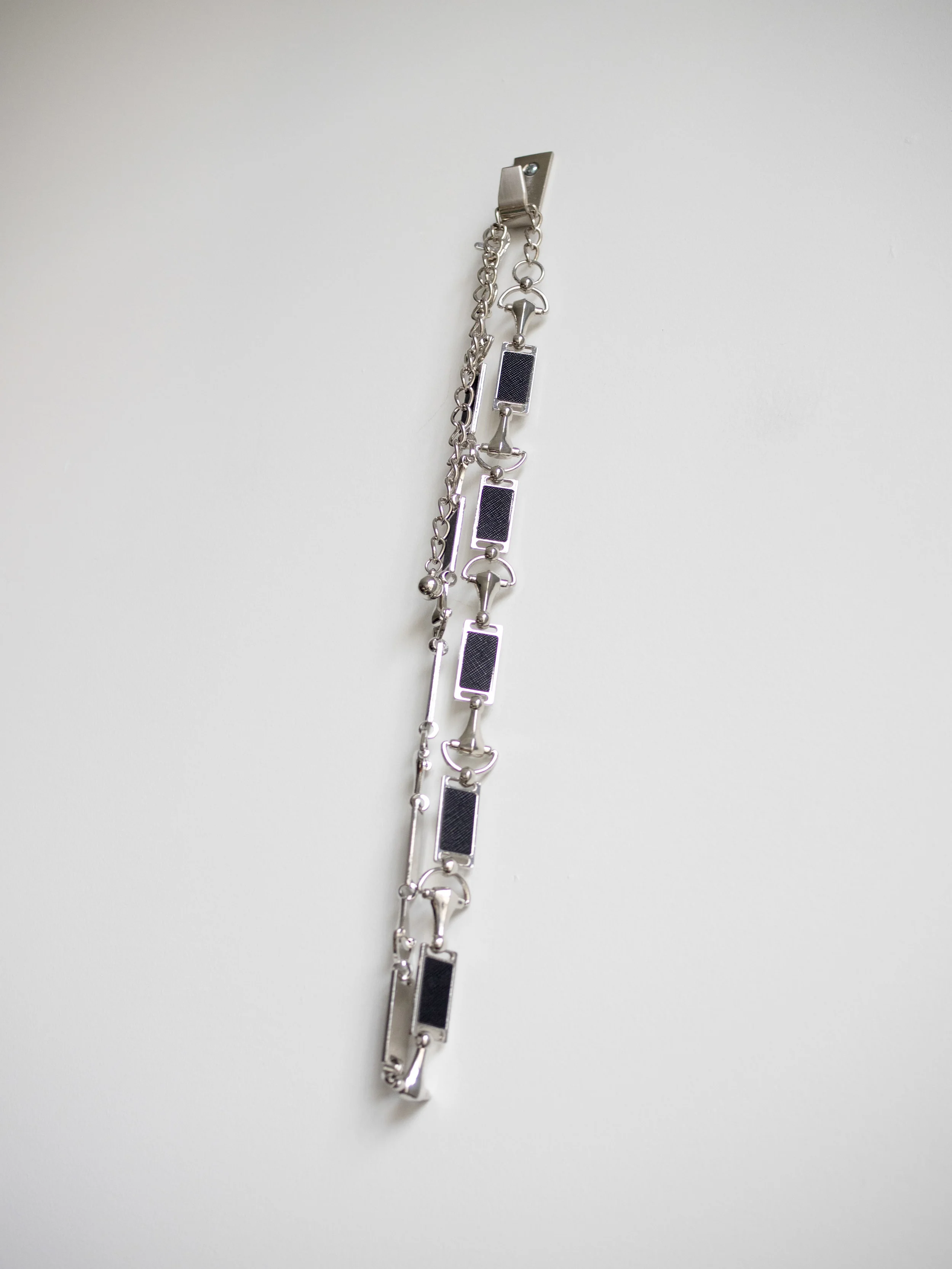 EM110066-29.jpg