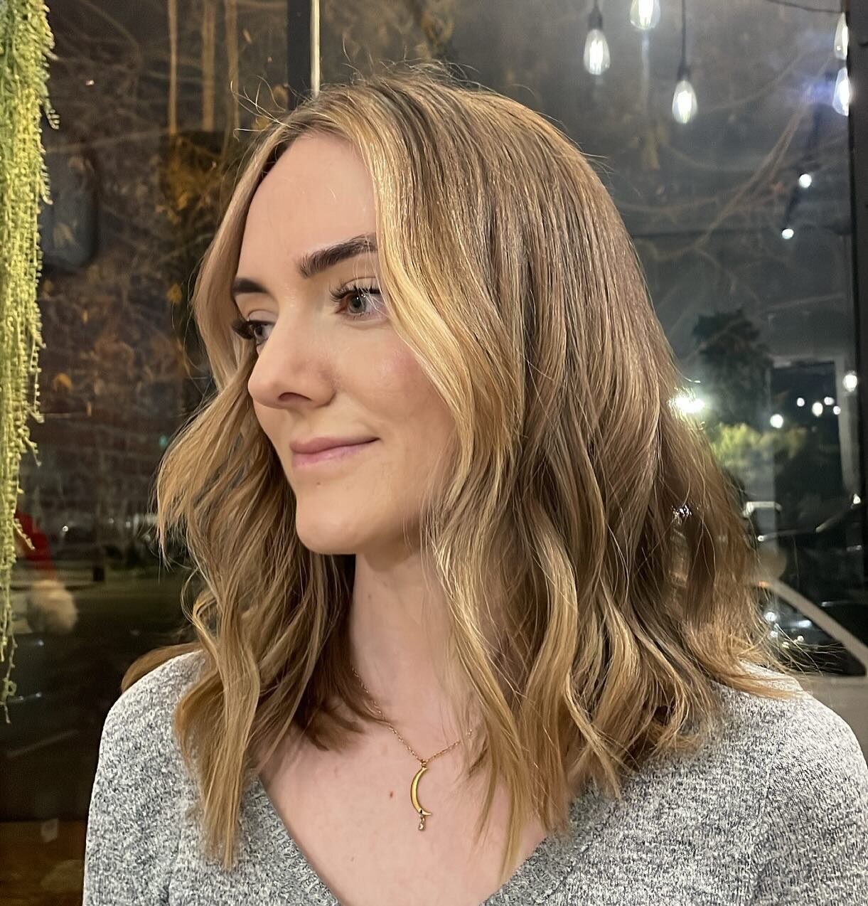 A big chop and some bright blondes✂️☀️ by @manesbyveronica
.
.
.
. 
.

#HairGoals #HairInspo #HairStyle #HairCare #HairLove #HairTrends #HairTransformation #HairMagic #HairFashion #HairJourney #HairEnvy #HairOnPoint #SalonLife #HairArt #HairGlam #Hea
