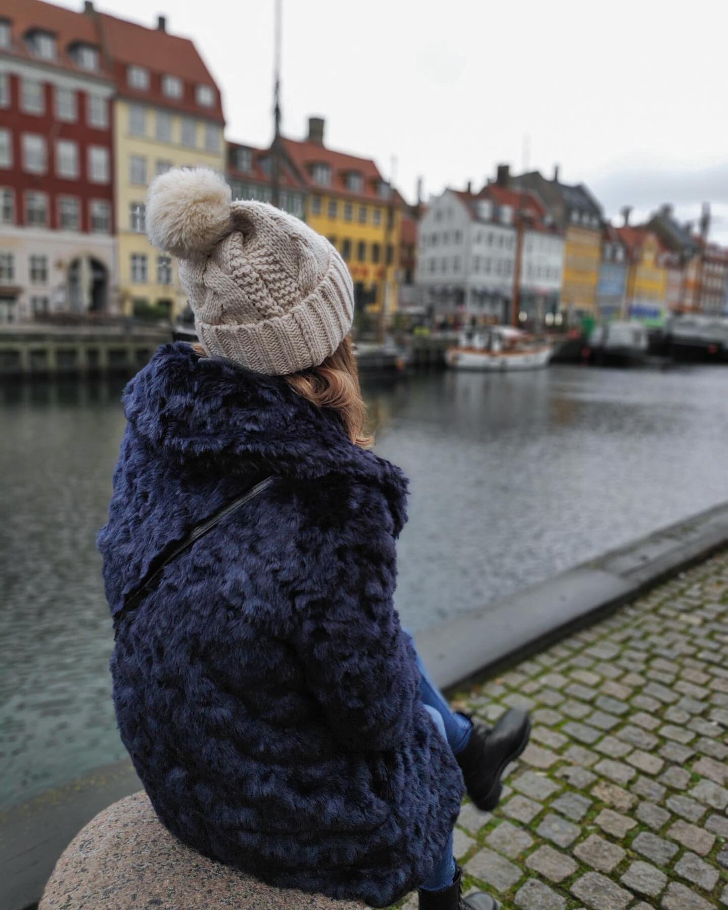 Discovering Copenhagen 🇩🇰 _______________________________________________________

Hey, 
J&rsquo;esp&egrave;re que vous allez bien :) Je suis actuellement &agrave; Copenhague malgr&eacute; le froid et la temp&ecirc;te Ciara, j&rsquo;aime beaucoup l