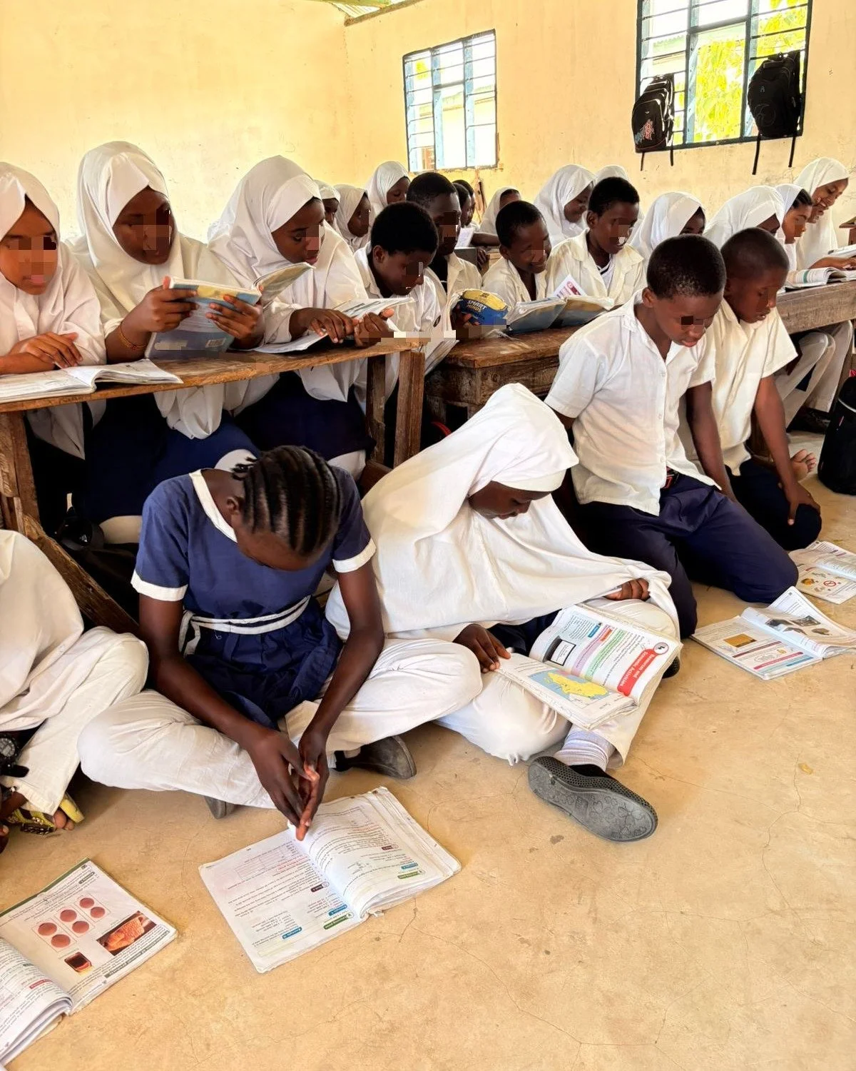 In Lamu, many classrooms, children are learning without desks&mdash;forced to write on the floor. At the same time, plastic waste piles up in our environment.

What if one solution could tackle both problems? 

Introducing Flipflopi&rsquo;s recycled 