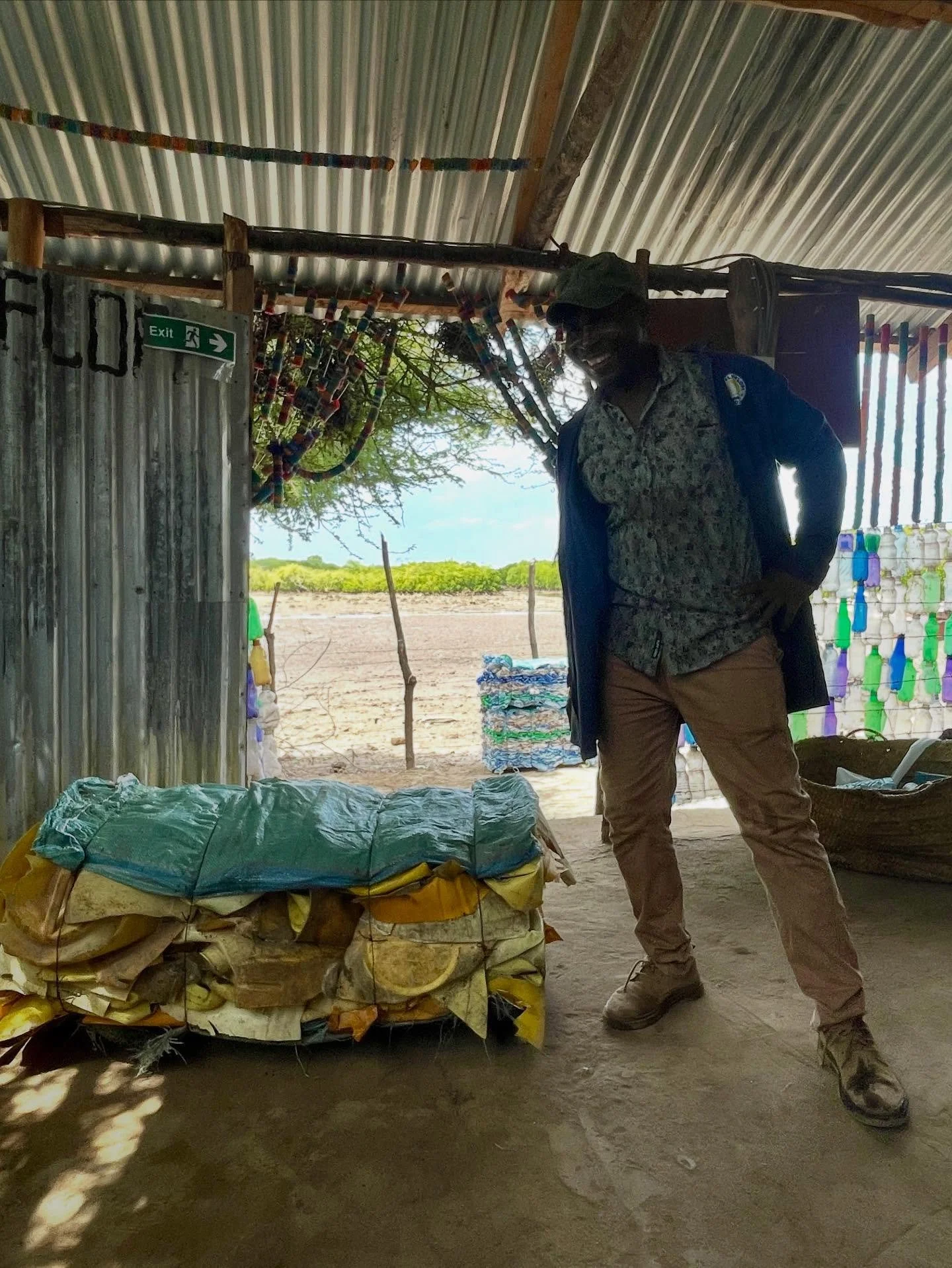 Last week we launched the first hydraulic plastic baler on Pate Island! The baler, funded through our @ocean_grants lets us compress waste plastic into 50 kg bales.

This supports us in our mission to collect waste plastics more efficiently. Through 