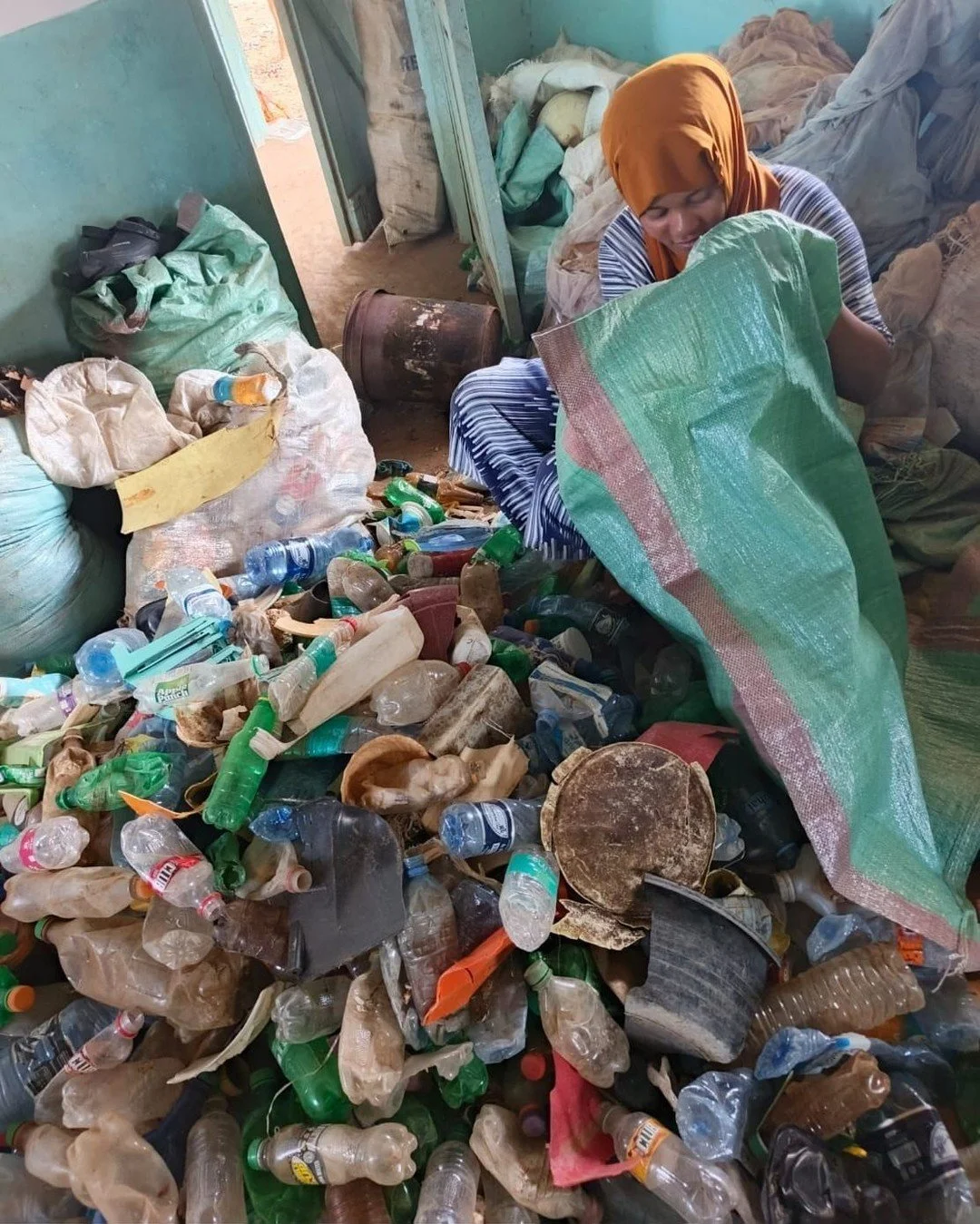 18.1 tonnes of plastic collected. 9.2 tonnes pulled directly from beaches, mangroves and the ocean. 10 barge trips to Lamu for recycling. 144 individuals paid for their collections &mdash; 60% of them women.

This is what one year of community-owned 