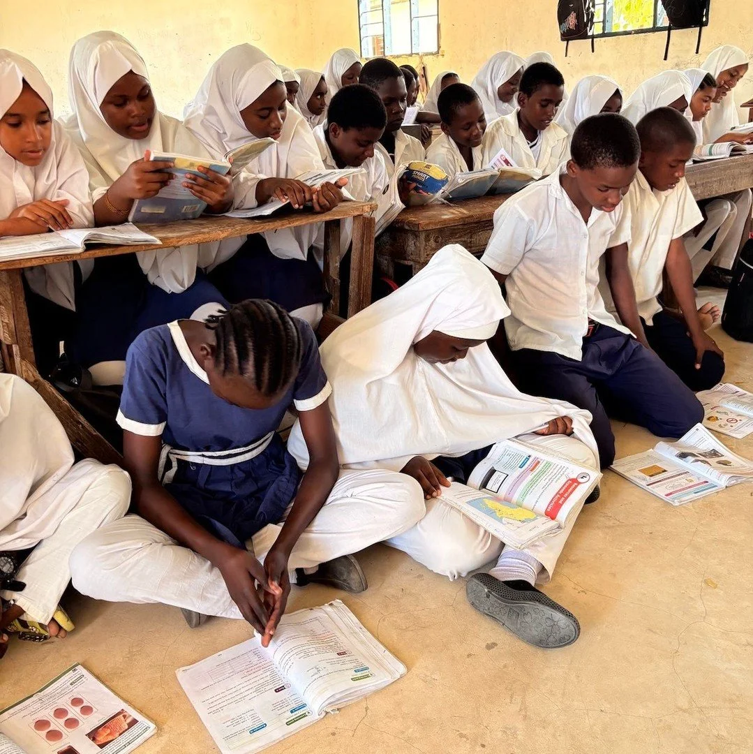 In Lamu's classrooms, often children are learning on broken furniture. Or on the floor.

Causing back pain. Leaving them no surface to write on. Leading to hours of discomfort that make it almost impossible to concentrate.

A desk isn't a luxury. It'
