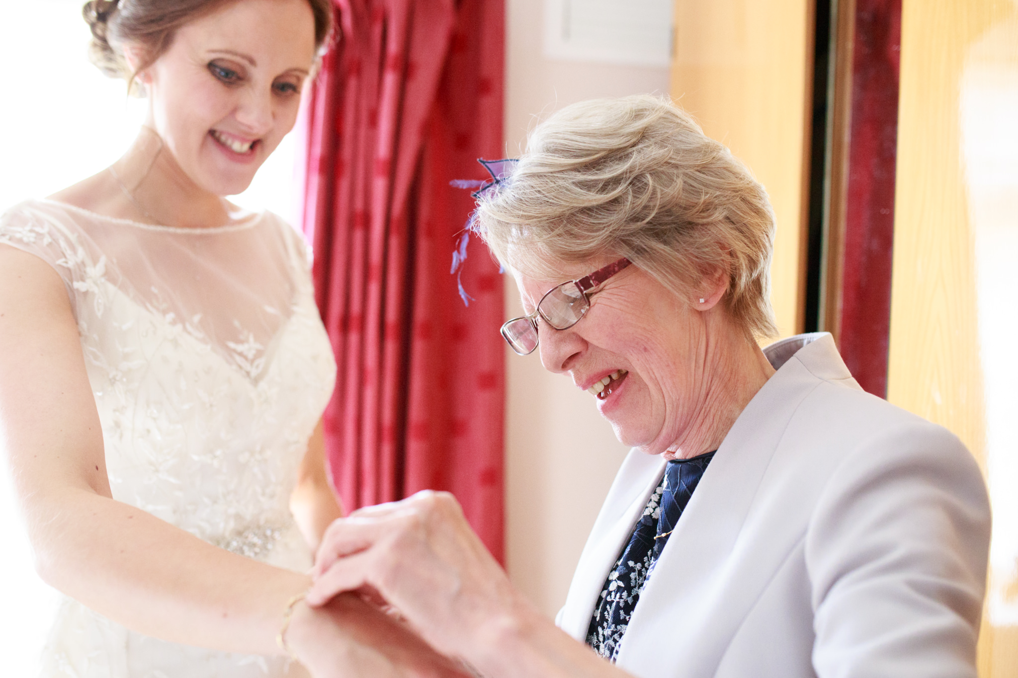 Escot House Wedding photographer 007_.jpg
